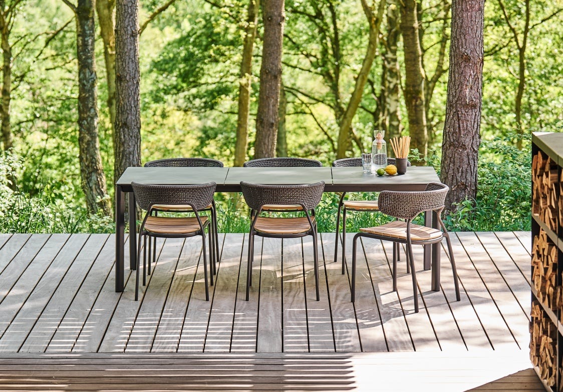 Outdoor chairs near me 2025